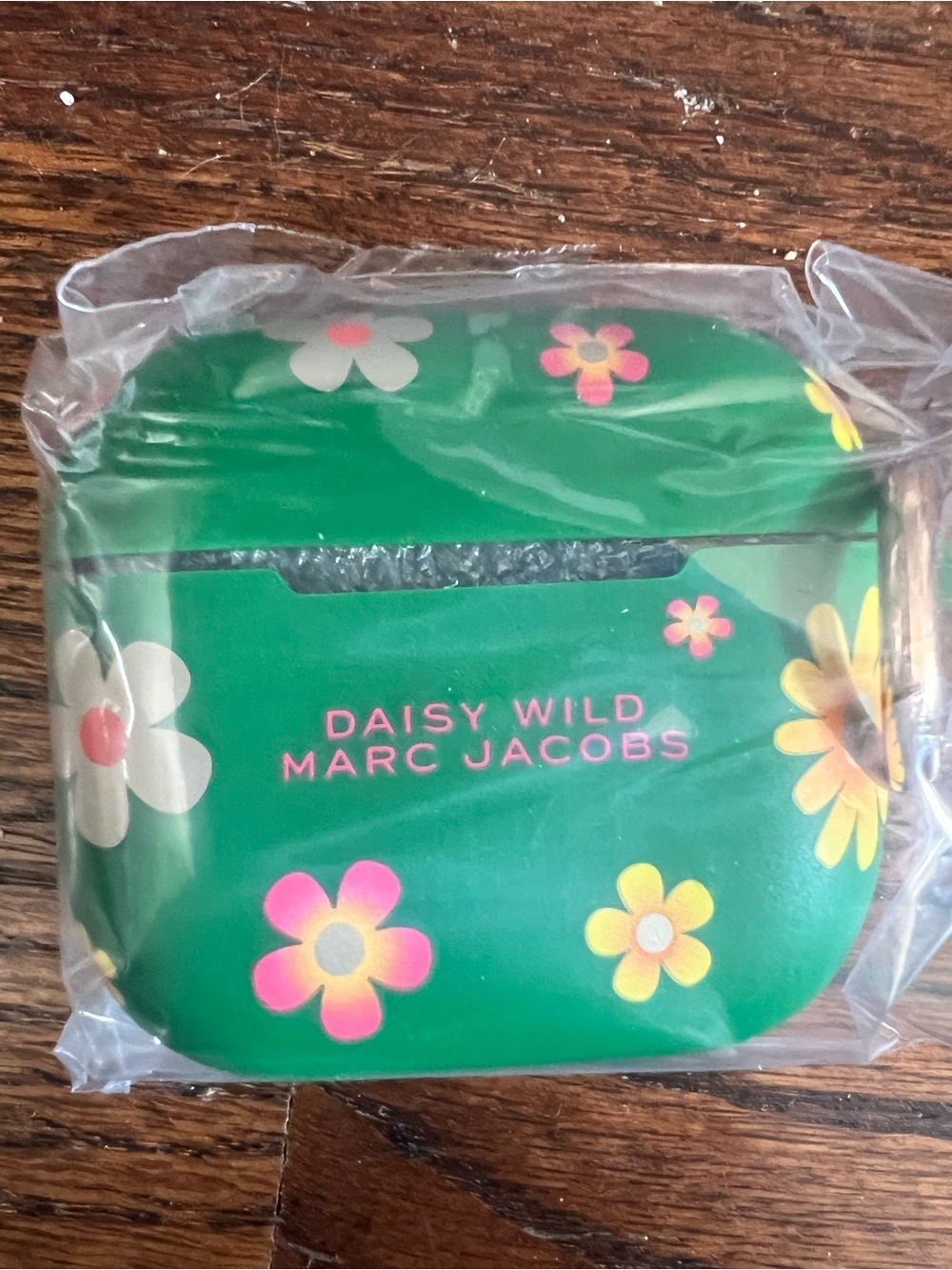 Marc Jacobs Daisy Wild iPod Case NWT